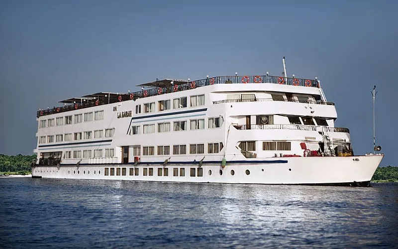 LA Sara Nile Cruise